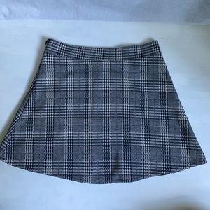 Brandy Melville Grey Plaid Skirt
